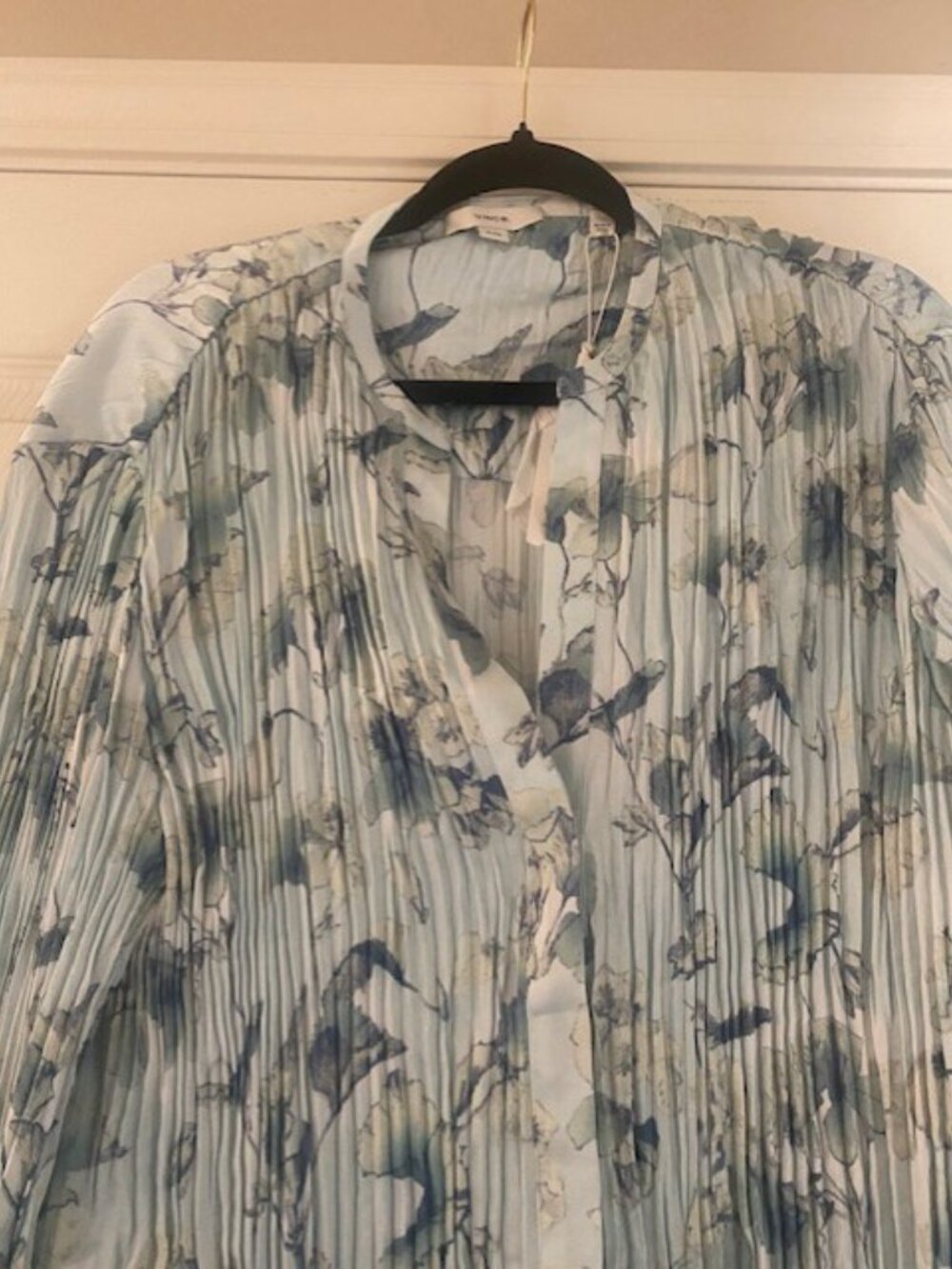 VINCE - Picture 3 of 3